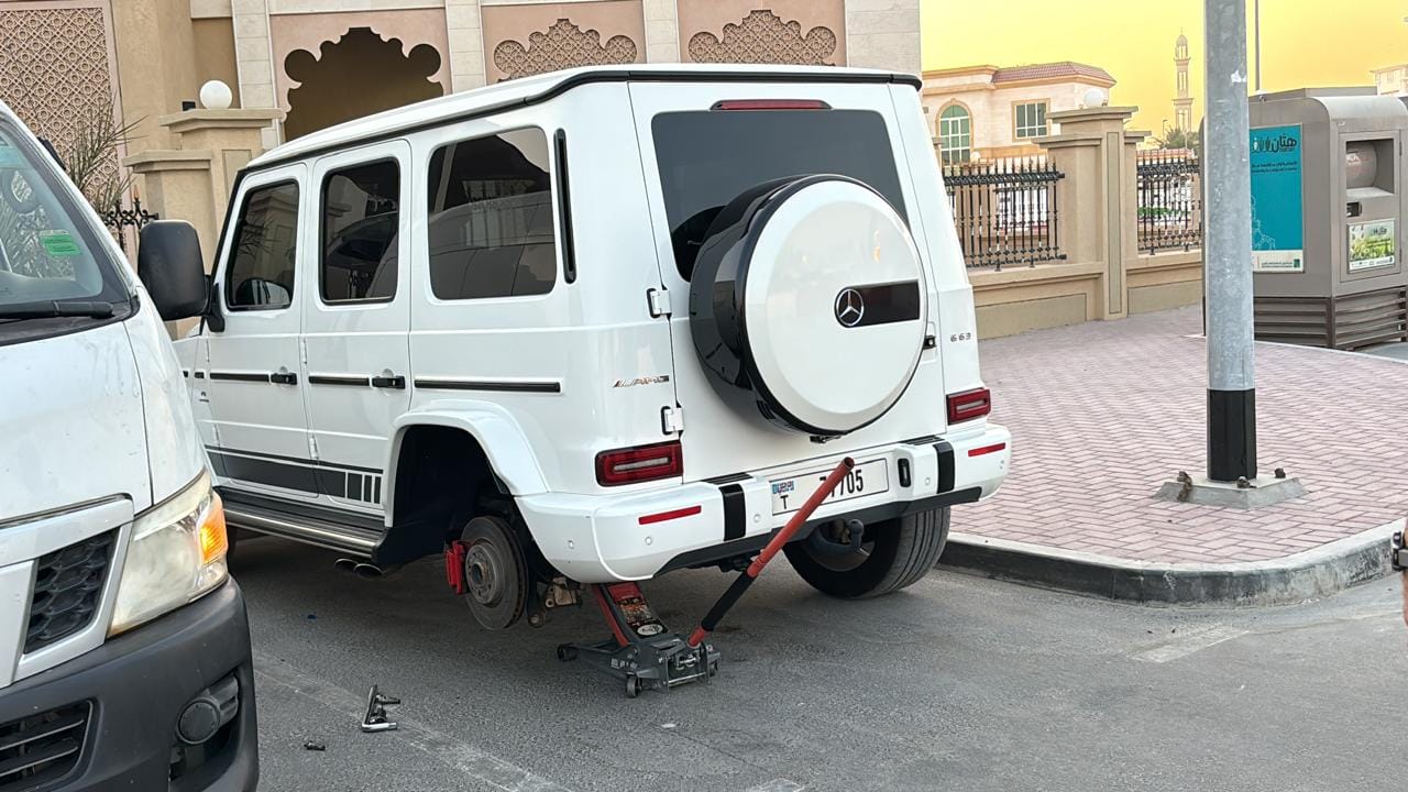 Tyre Land Dubai technician performing mobile tyre repair